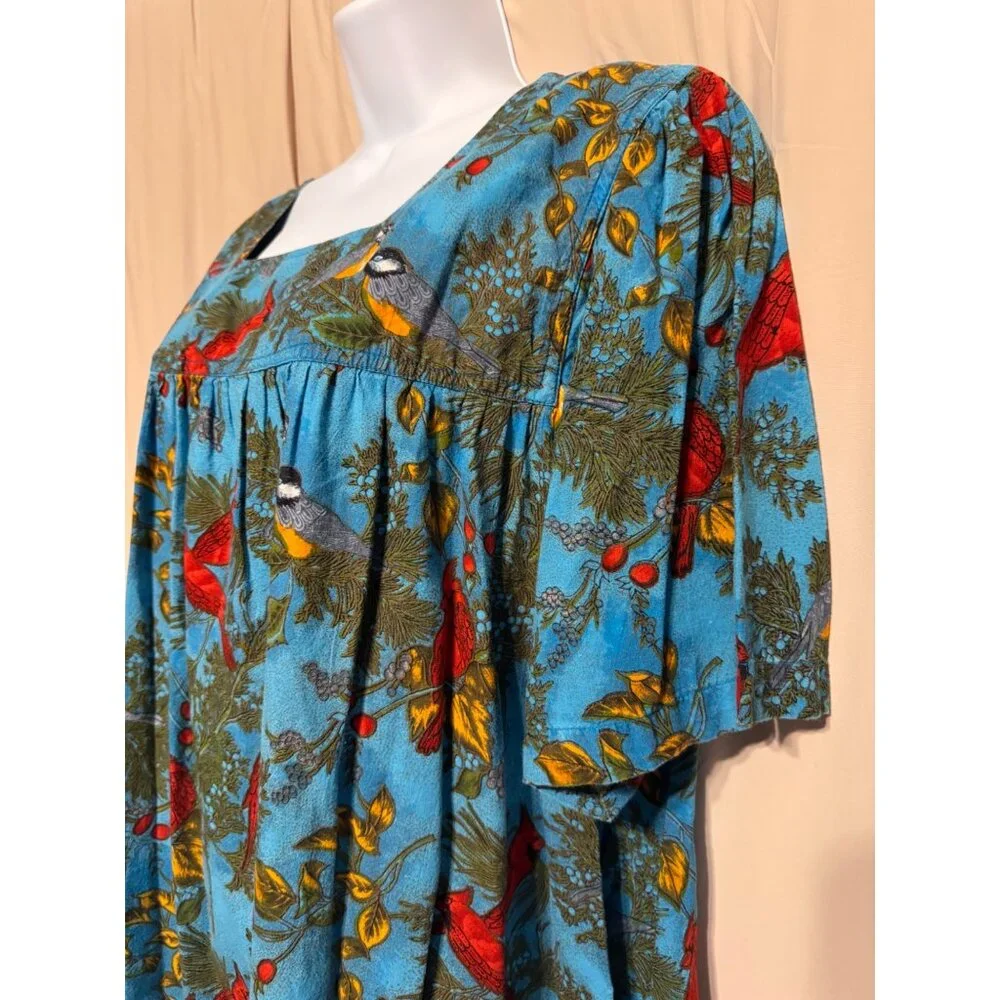 Capistrano MuuMuu Kaftan 1X House Dress W/Pockets Red Birds Mrs Roper - Picture 2 of 3
